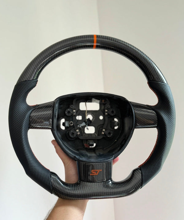 FORD FOCUS MK2 GENUINE CARBON FIBRE CUSTOM STEERING WHEEL